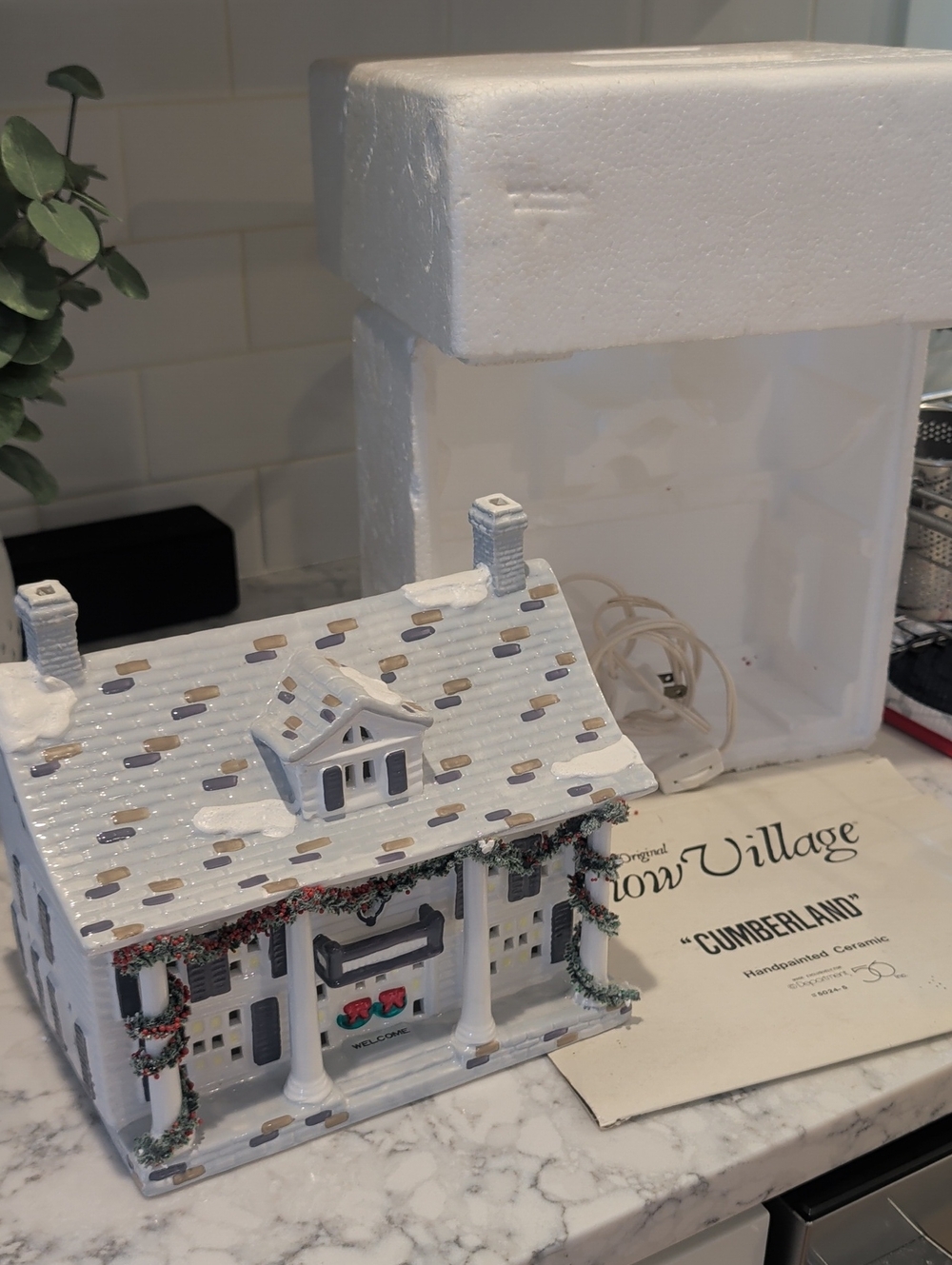 Department 56 Cumberland Ceramic Lit House